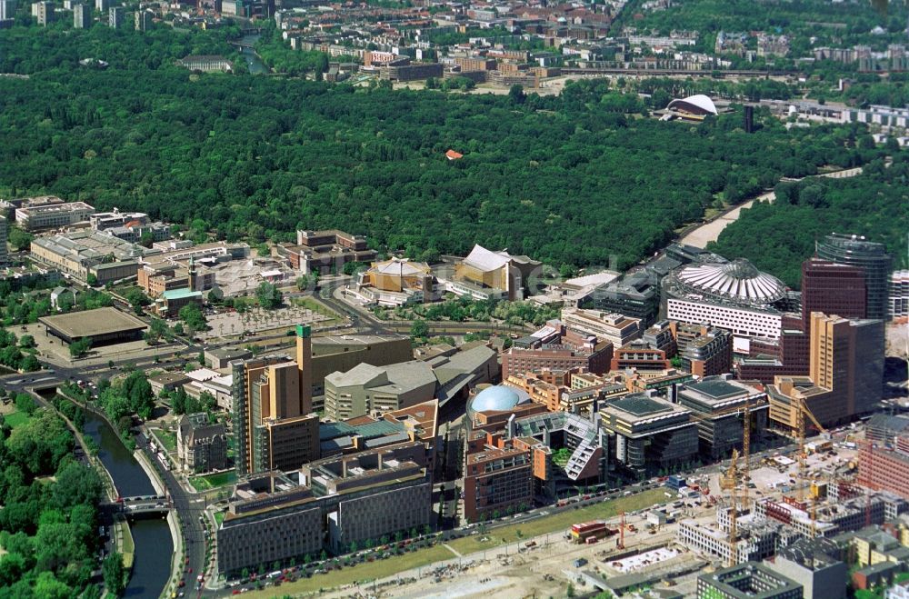 Berlin von oben - Der Potsdamer Platz und Kulturformum am Tiergarten in Berlin-Mitte