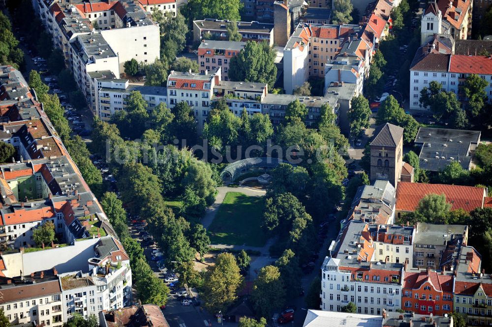 Berlin Neukölln von oben - Der Reuterplatz an der Reuterstraße und Nansenstraße in Berlin-Neukölln