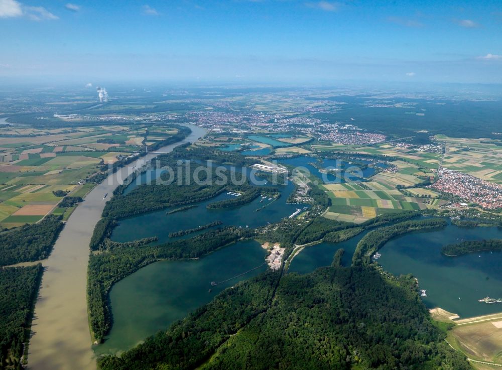 Luftaufnahme Mannheim - Der Rhein bei Mannheim im Bundesland Baden-Württemberg