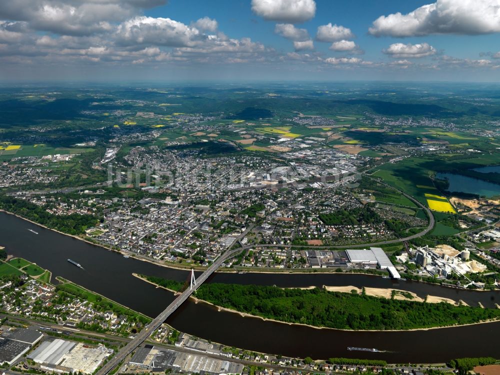 Neuwied aus der Vogelperspektive: Der Rhein und die Insel Weißenthurmer Werth in Neuwied im Bundesland Rheinland-Pfalz