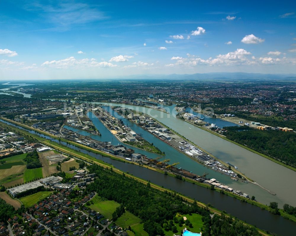 Kehl von oben - Der Rheinhafen am Rhein in Kehl im Bundesland Baden-Württemberg