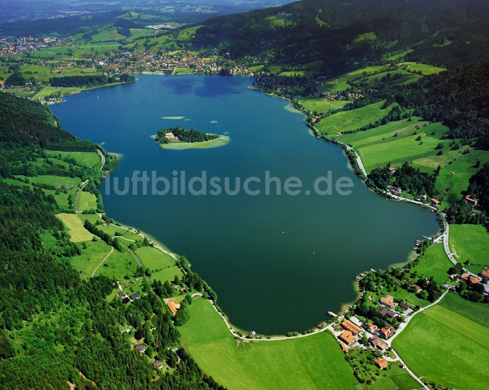 Schliersee von oben - Der Schliersee in den Bayerischen Alpen in der Gemeinde Schliersee im Bundesland Bayern