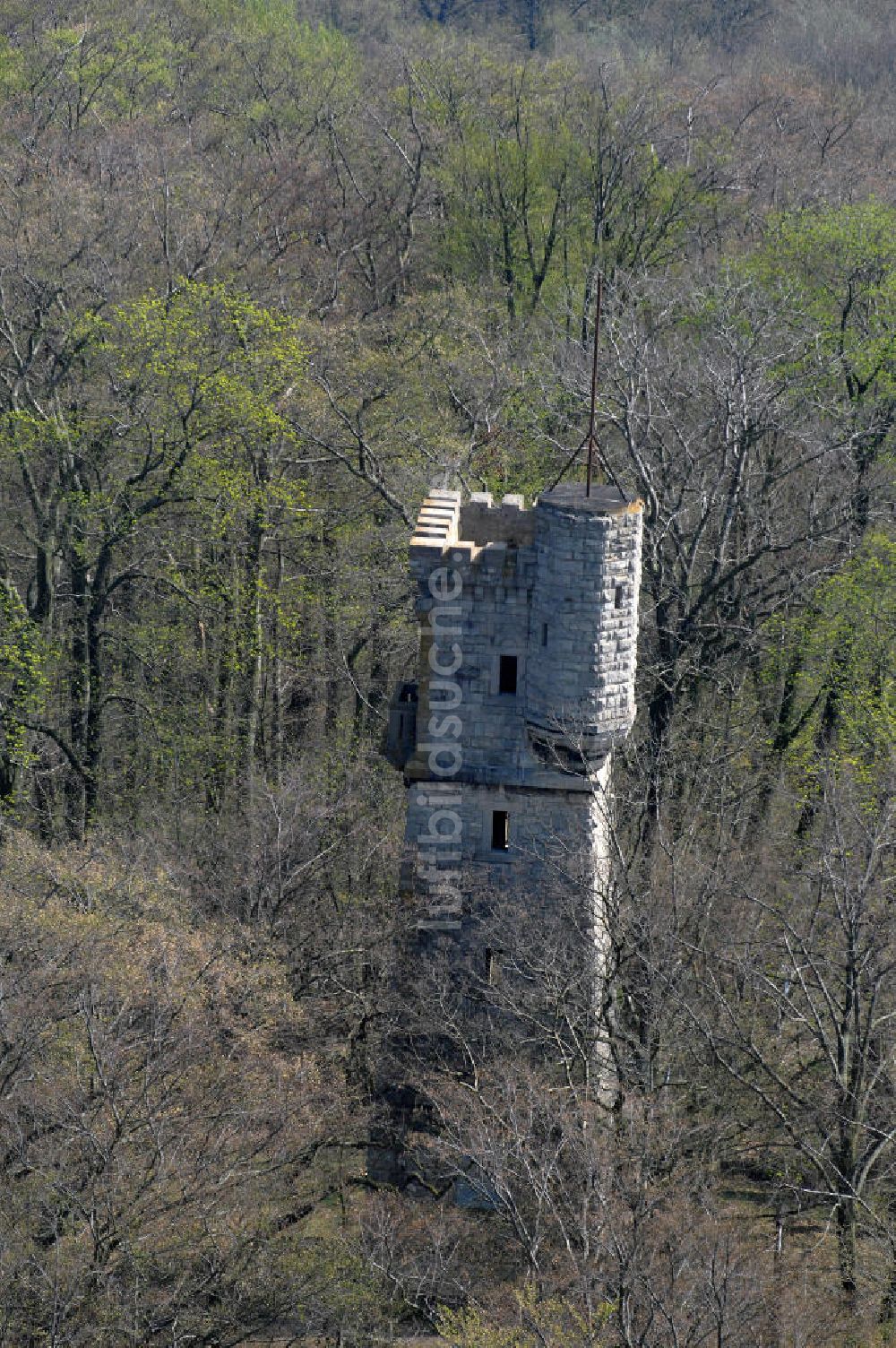 Sondershausen aus der Vogelperspektive: Der Spatenbergturm (Bismarckturm) in Sondershausen