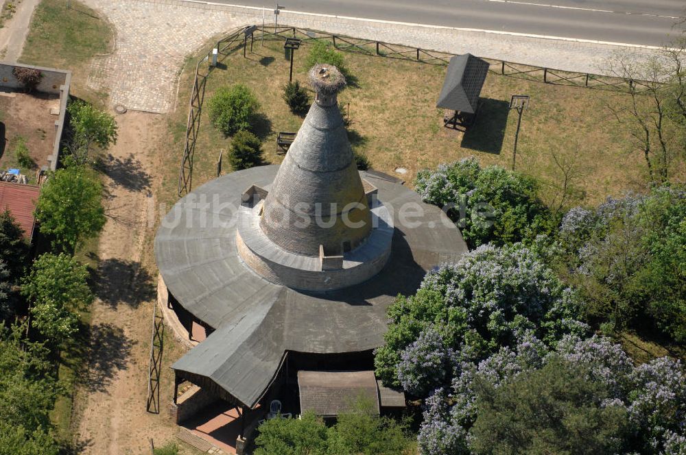 Luftaufnahme Rathsdorf - Der Storchenturm in Rathsdorf