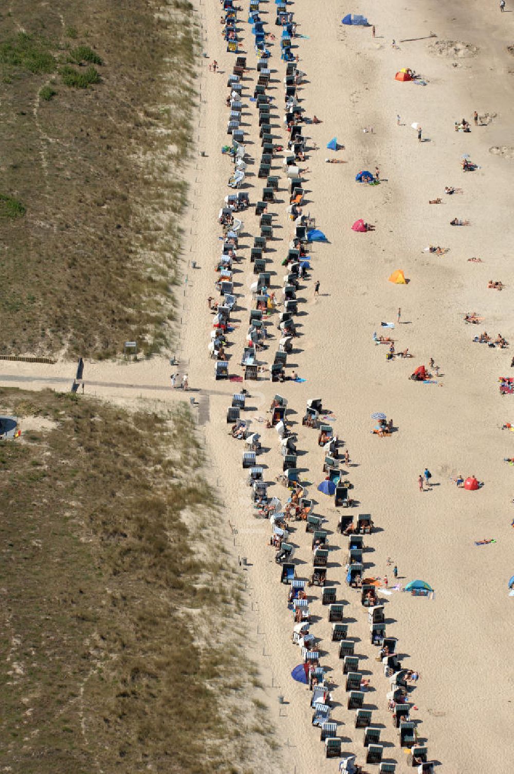 Luftbild Baabe - Der Strand am Ostseebad Baabe