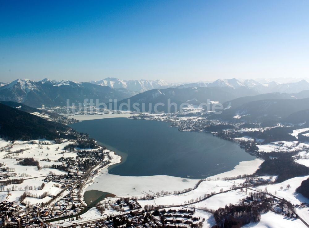 Luftbild Tegernsee - Der Tegernsee in den Bayerischen Alpen im Bundesland Bayern