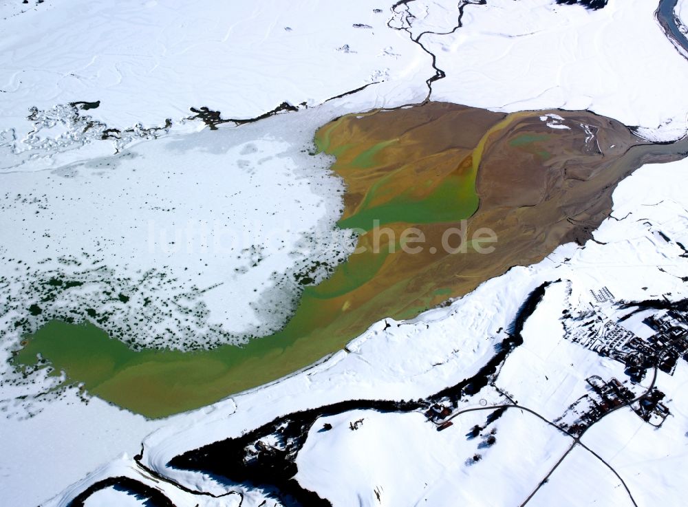 Rieden am Forggensee aus der Vogelperspektive: Der verschneite und zugefrorene Forggensee bei Rieden am Forggensee im Bundesland Bayern