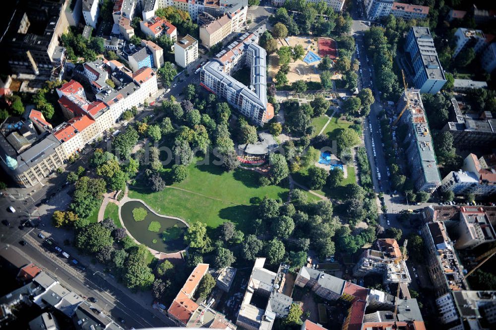 Berlin Mitte von oben - Der Volkspark am Weinberg an der Brunnenstraße in Berlin-Mitte