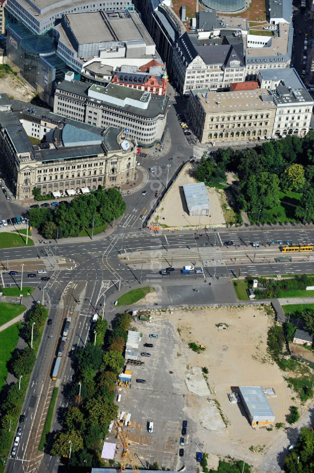 Leipzig von oben - Der Wilhelm-Leuschner-Platz Ecke Petersstraße im Zentrum von Leipzig