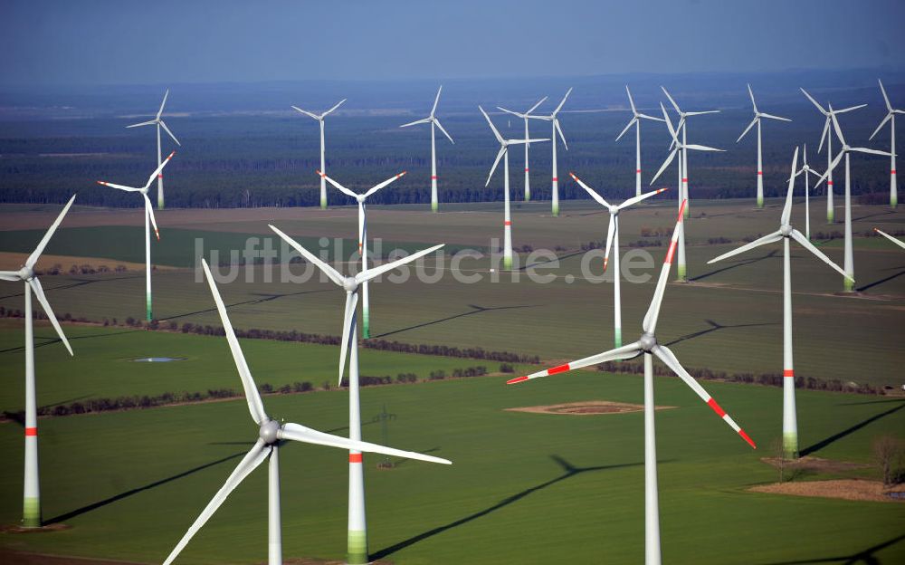 Treuenbrietzen aus der Vogelperspektive: Der Windpark Marzahna in Treuenbrietzen im Naturpark Hoher Fläming