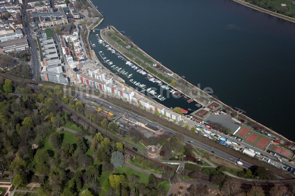 Luftbild Mainz - Der Winterhafen in Mainz im Bundesland Rheinland-Pfalz