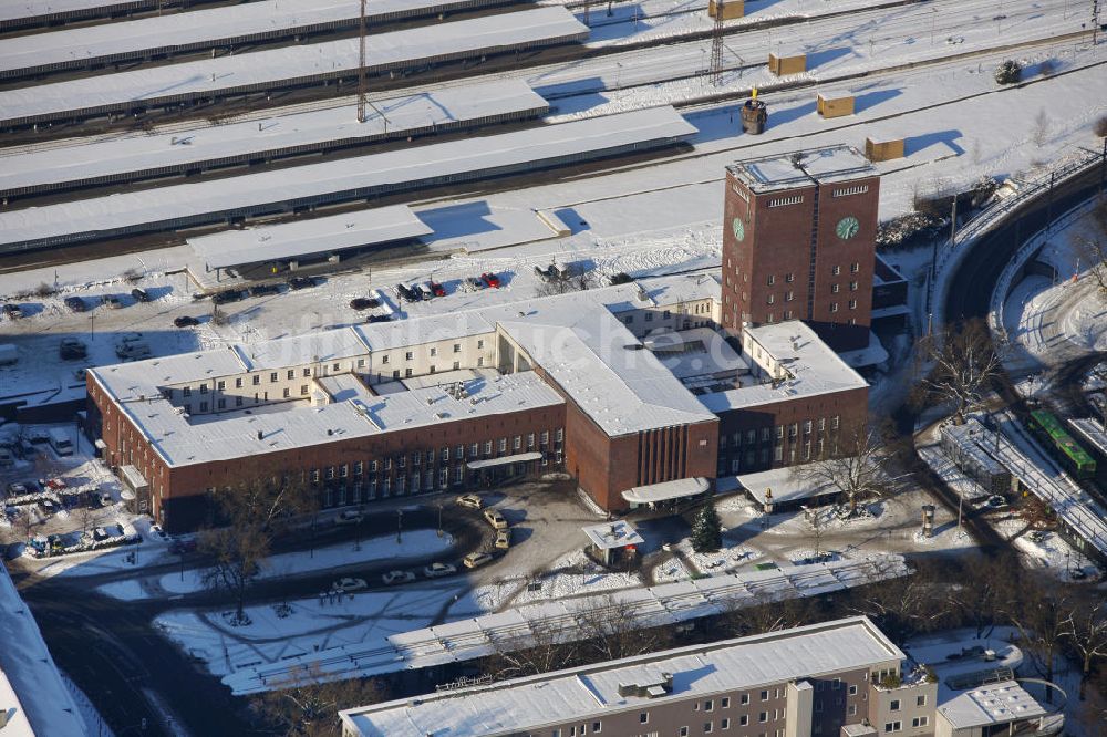 Luftaufnahme Oberhausen - Der winterliche Hauptbahnhof Oberhausen in Nordrhein-Westfalen