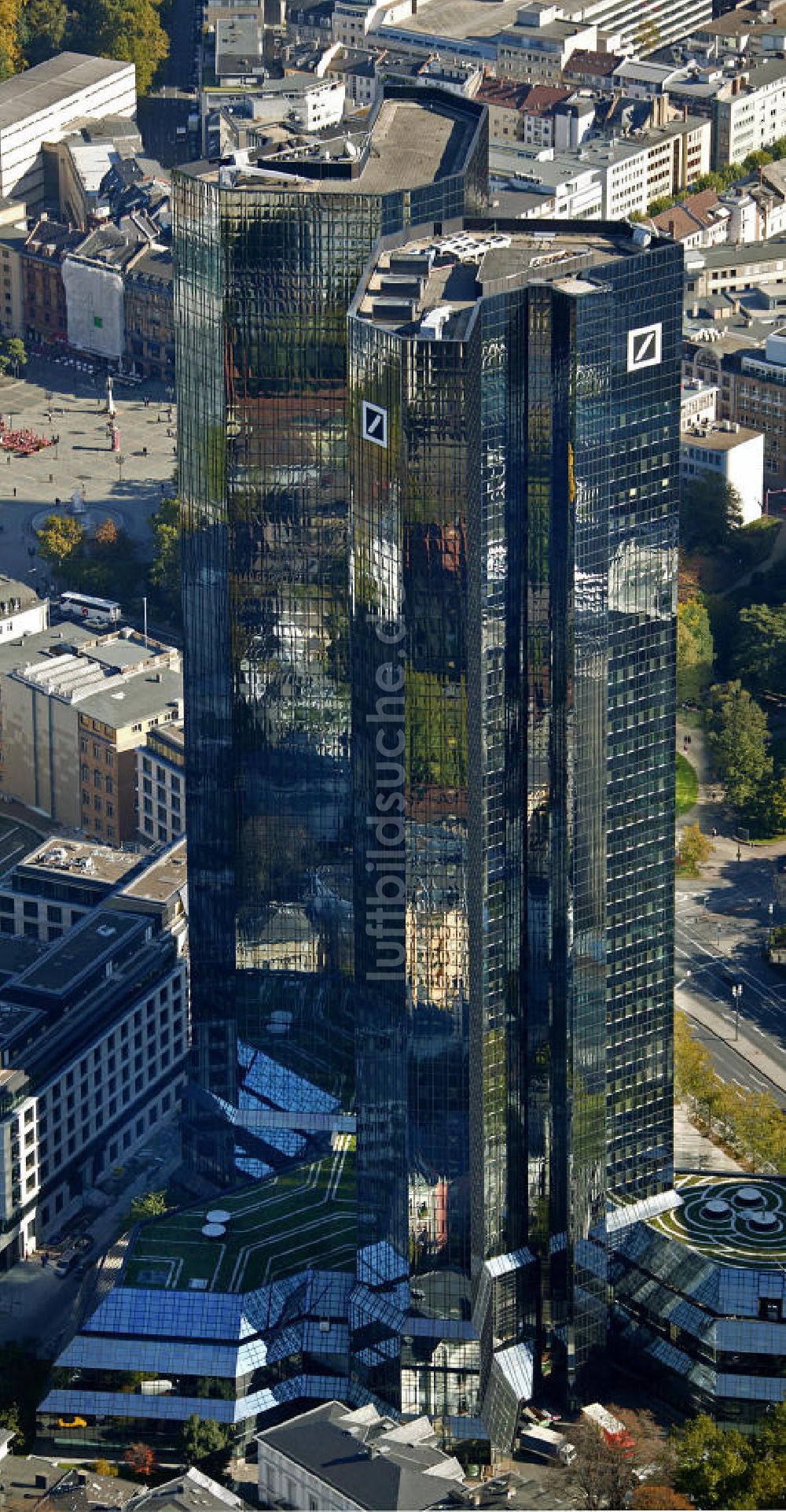 Luftaufnahme Frankfurt am Main - Deutsche Bank Zwillingstower in Frankfurt / Main