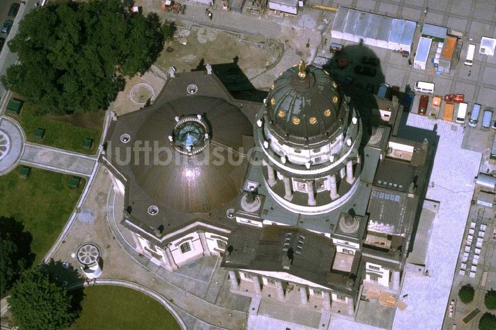 Luftaufnahme Berlin - Deutscher Dom auf dem Gendarmenmarkt in Berlin-Mitte