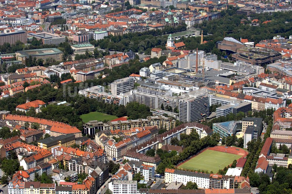 München von oben - Deutsches Museum (linke Seite), Volksbad und Gasteig