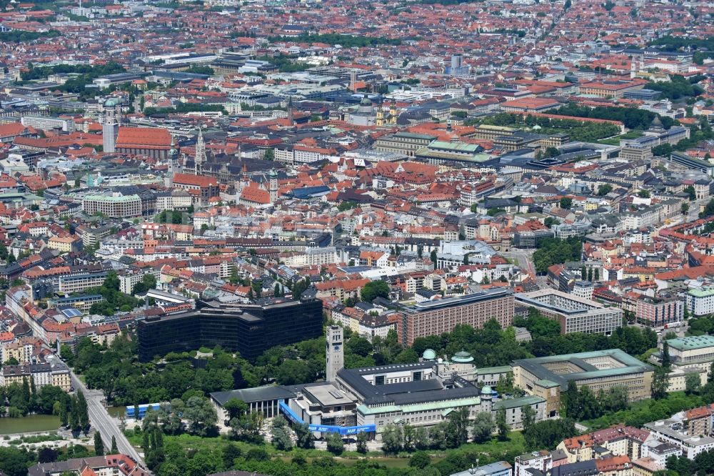 Luftaufnahme München - Deutsches Museum in München im Bundesland Bayern