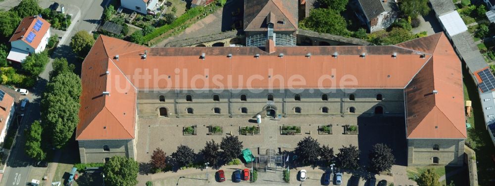 Luftaufnahme Germersheim - Deutsches Straßenmuseum und Fragmente der Festungsanlage am Zeughaus in Germersheim im Bundesland Rheinland-Pfalz