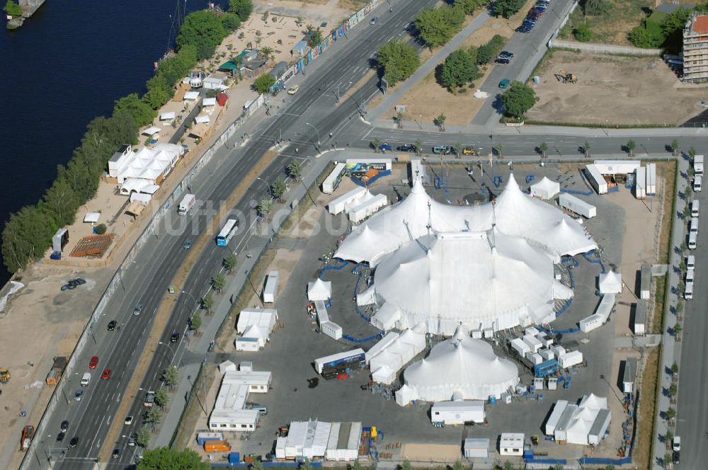 Berlin aus der Vogelperspektive: DeutschlandpremiereVarekai des Cirque du Soleil in Berlin