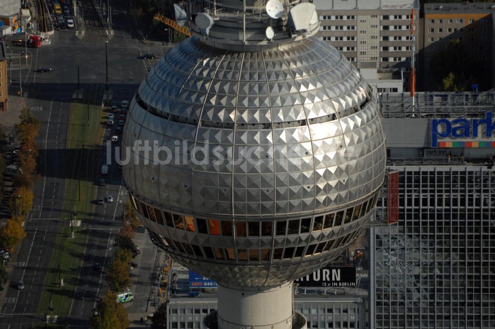 Berlin von oben - Deutschlands höchstes Bauwerk ist 40 - Berliner Fernsehturm