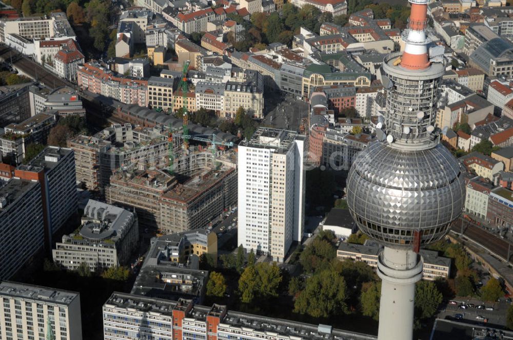 Berlin von oben - Deutschlands höchstes Bauwerk ist 40 - Berliner Fernsehturm