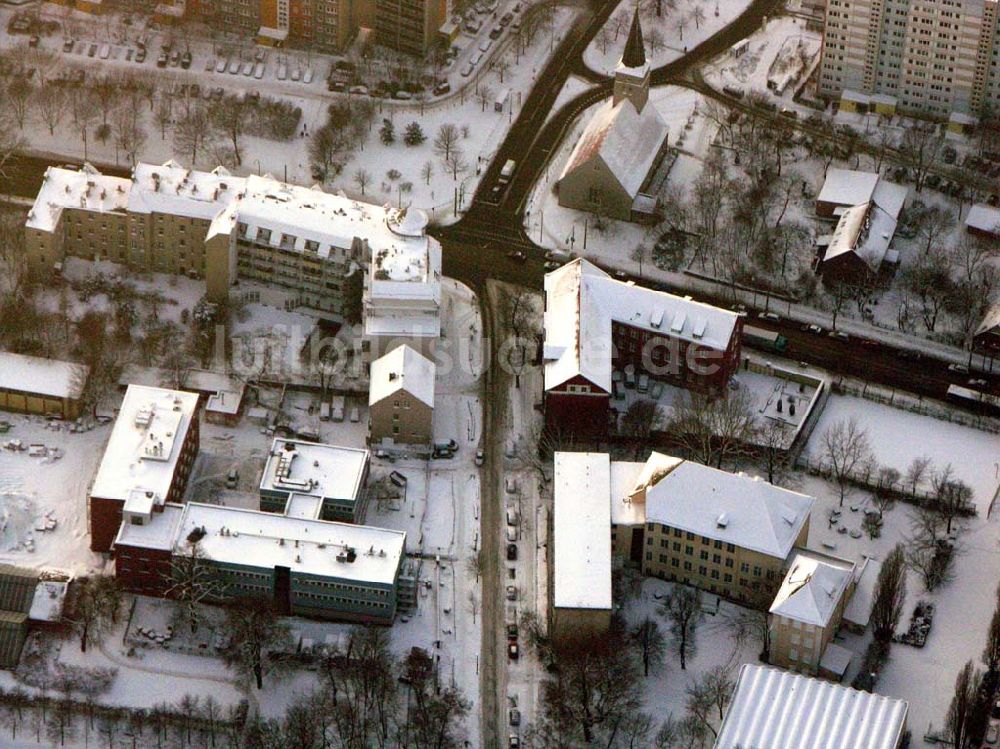 Luftbild Berlin - Lichtenberg - Die Alfred-Kowalke-Str. in Berlin - Lichtenberg 30.12.2005