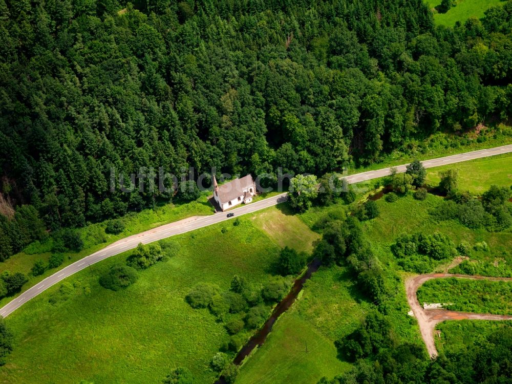 Niederschlettenbach von oben - Die St. Anna-Kapelle in Niederschlettenbach im Bundesland Rheinland-Pfalz