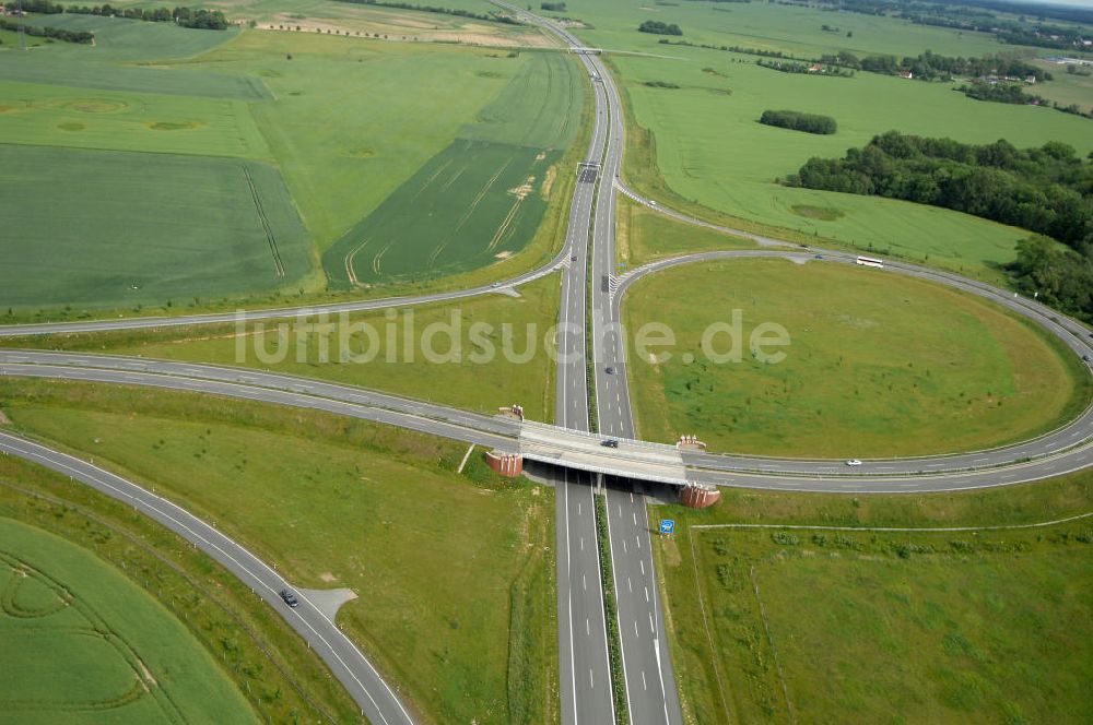 Luftaufnahme Stralsund - Die Autobahn Anschlussstelle Stralsund