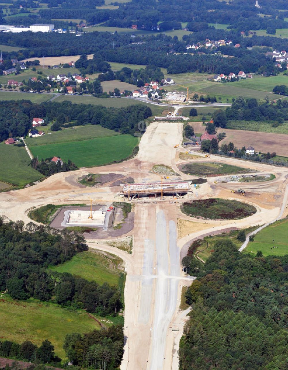 Bielefeld von oben - Die Baustelle des Autobahnkreuzes Bielefeld vom Projekt Kreuz des Südens