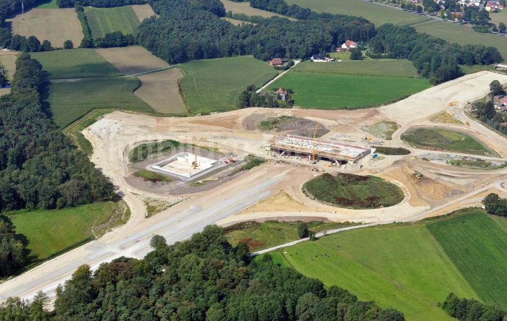 Bielefeld aus der Vogelperspektive: Die Baustelle des Autobahnkreuzes Bielefeld vom Projekt Kreuz des Südens