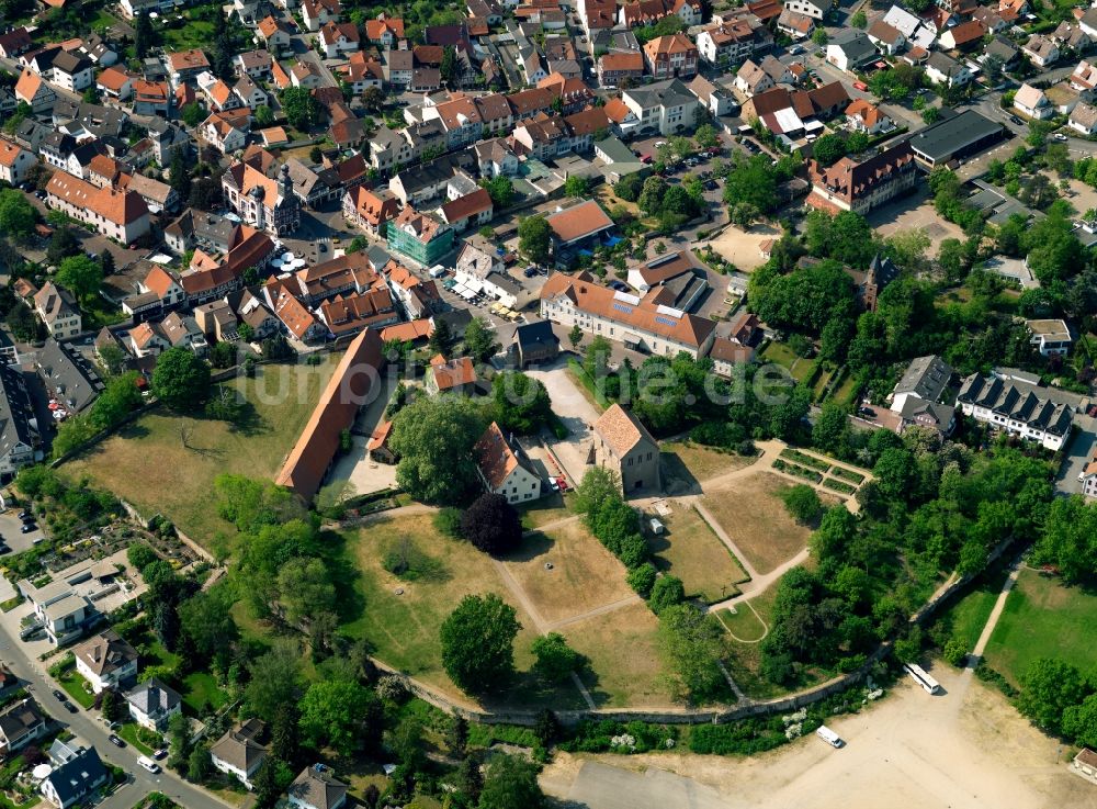 Lorsch aus der Vogelperspektive: Die Benediktinerabtei in Lorsch im Bundesland Hessen