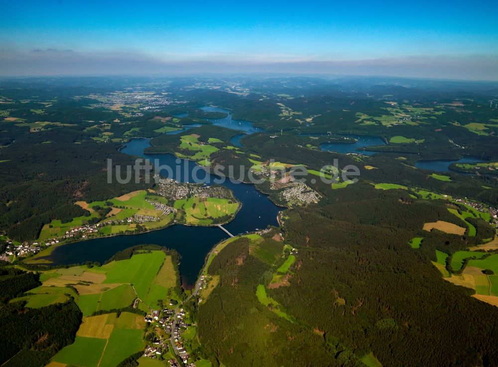 Luftaufnahme Attendorn - Die Biggetalsperre in Attendorn im Kreis Olpe im Bundesland Nordrhein-Westfalen