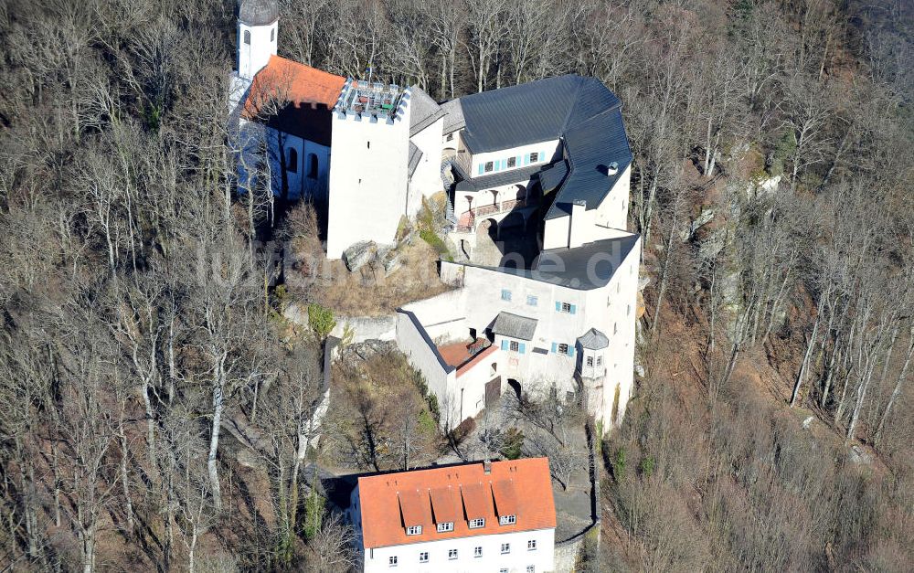 Markt Falkenstein aus der Vogelperspektive: Die Burg Falkenstein im Luftkurort Markt Falkenstein in der Oberpfalz