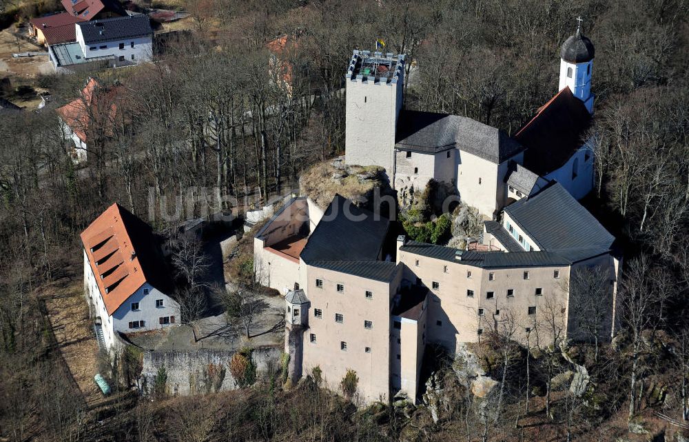 Markt Falkenstein aus der Vogelperspektive: Die Burg Falkenstein im Luftkurort Markt Falkenstein in der Oberpfalz