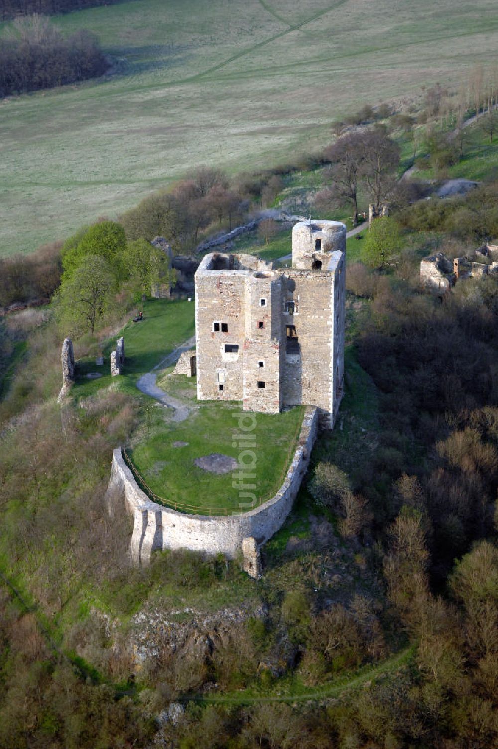 Luftbild HARKERODE - Die Burgruine Arnstein zwischen den Orten Sylda und Harkerode