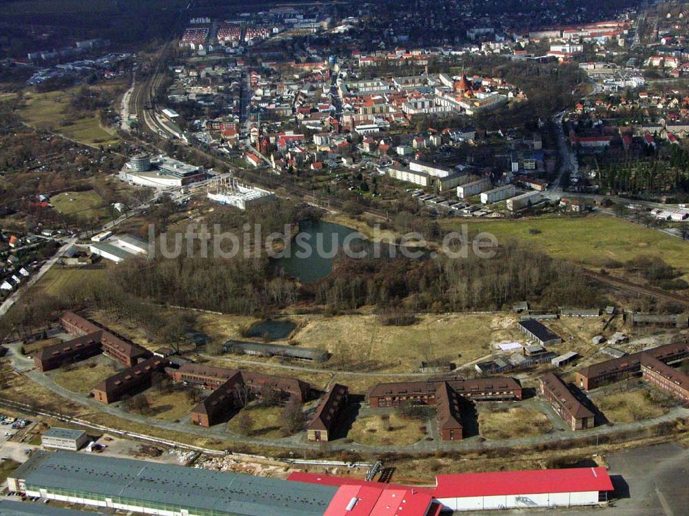 Bernau von oben - Die ehemalige Kaserne Schönfelder Weg in Bernau