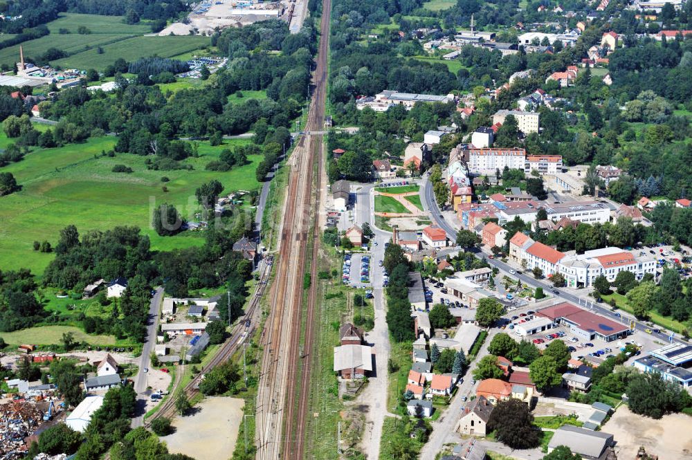 Luftaufnahme Zossen - Die Fernbahnstrecke am Bahnhof von Zossen in Brandenburg