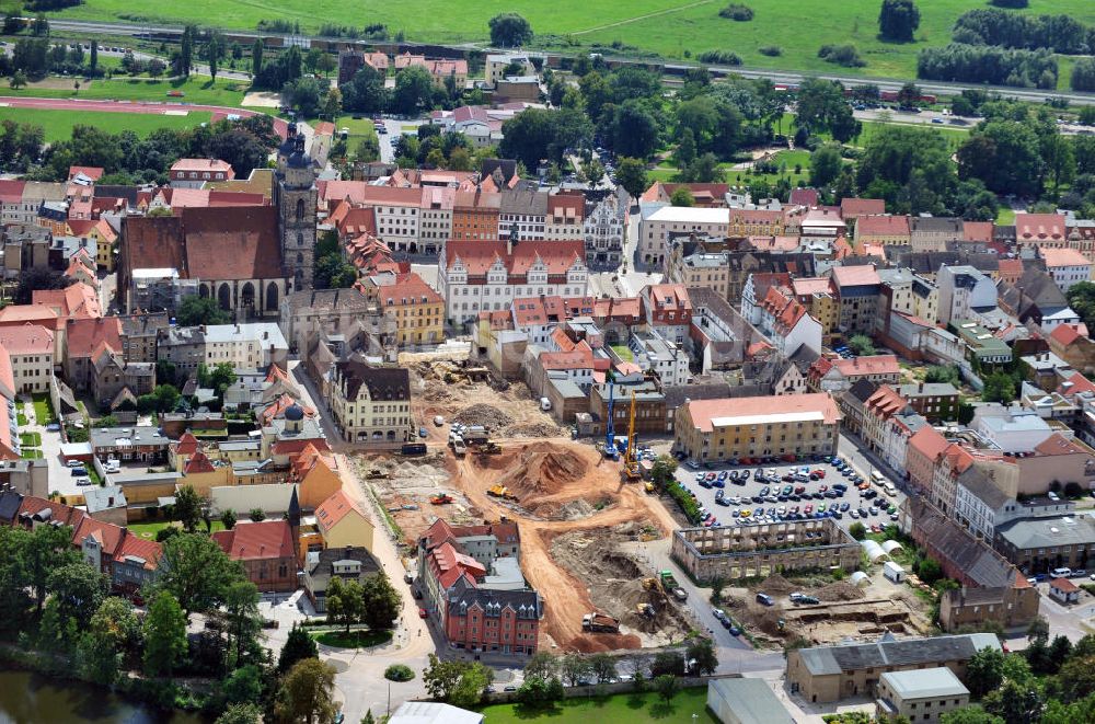 Luftaufnahme Wittenberg - Die Großbaustelle des Einkaufszentrums Arsenal in der Innensatdt von Wittenberg in Sachsen-Anhalt