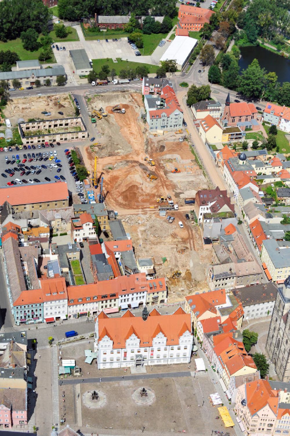 Wittenberg von oben - Die Großbaustelle des Einkaufszentrums Arsenal in der Innensatdt von Wittenberg in Sachsen-Anhalt