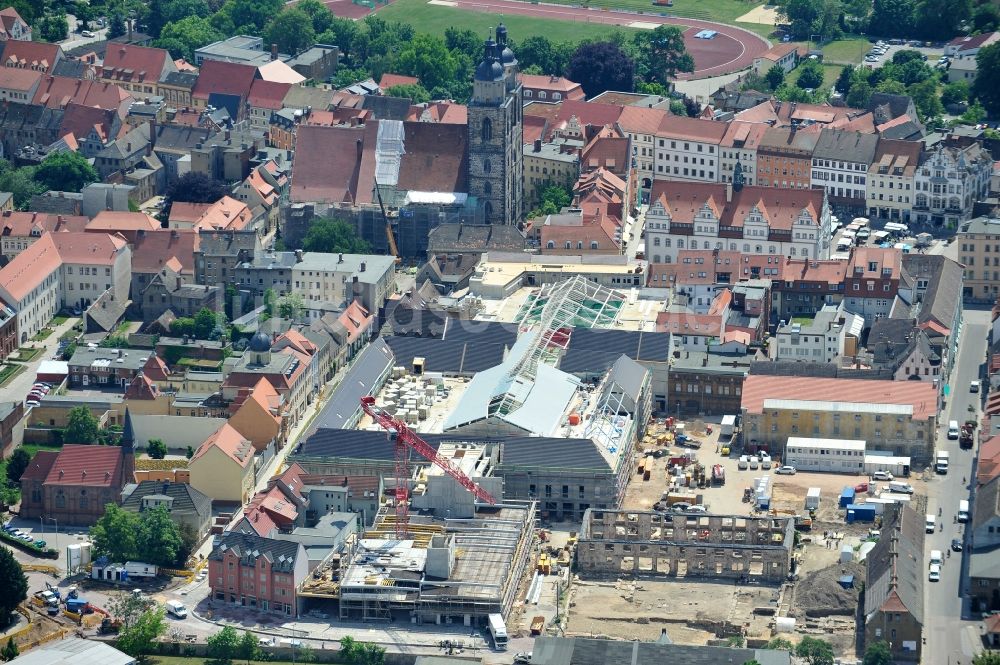 Luftbild Wittenberg - Die Großbaustelle des Einkaufszentrums Arsenal in der Innensatdt von Wittenberg in Sachsen-Anhalt