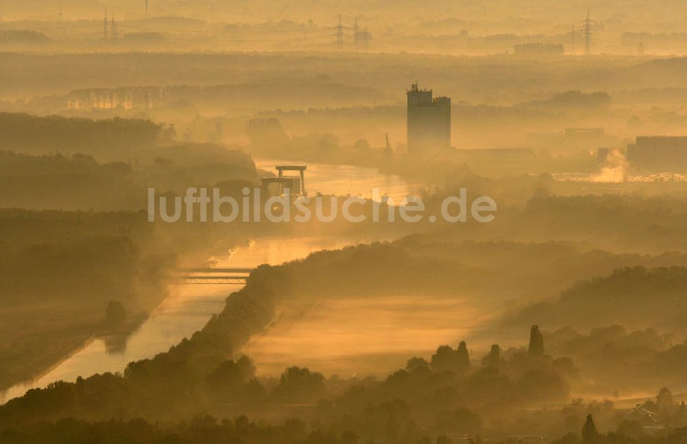 Luftaufnahme Dorsten - Die große Schleuse in Dorsten