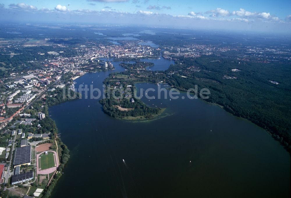 Potsdam von oben - Die Halbinsel Hermannswerder in Potsdam im Bundesland Brandenburg