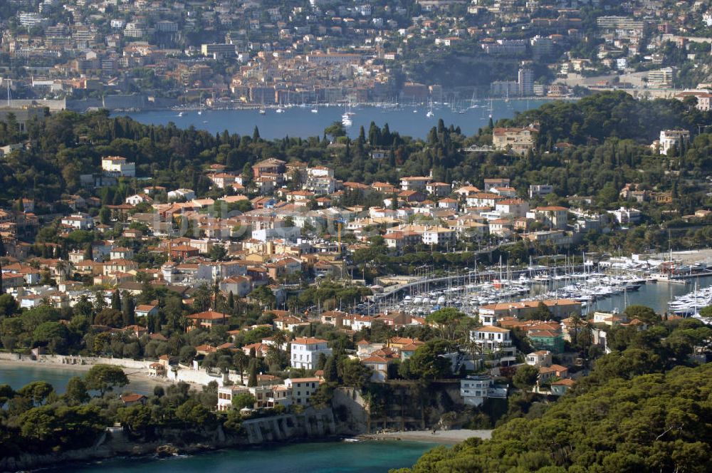 Luftbild Saint-Jean-Cap-Ferrat - Die Halbinsel Saint-Jean-Cap-Ferrat und der Hafen