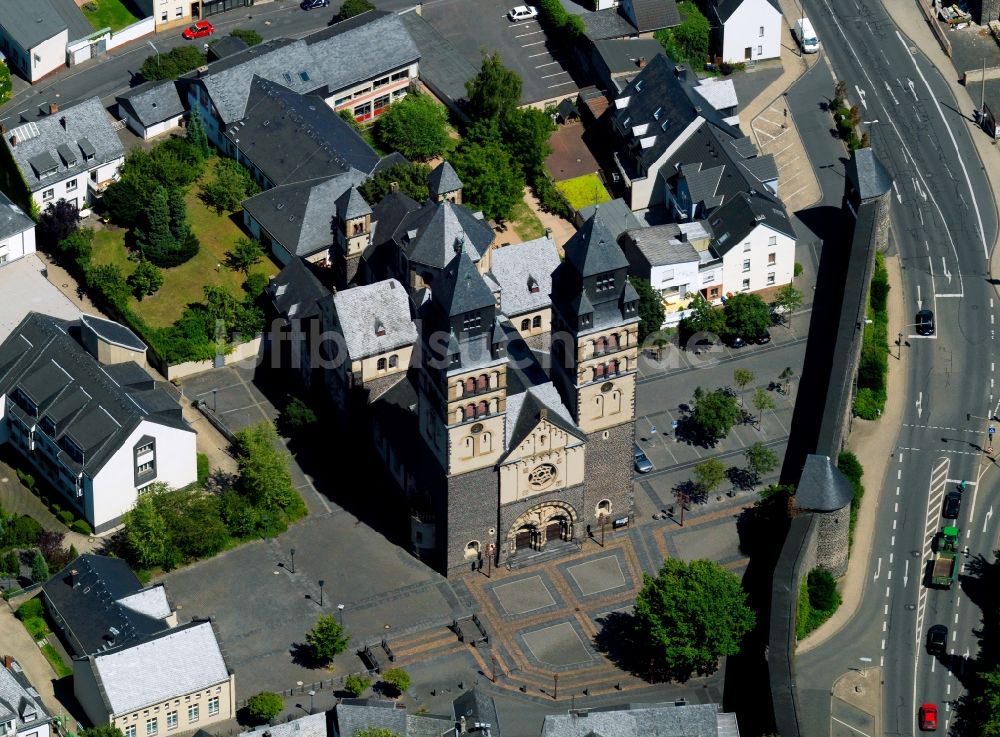 Luftaufnahme Mayen - Die Herz-Jesu-Kirche in Mayen im Bundesland Rheinland-Pfalz