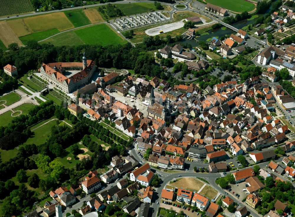 Luftaufnahme Weikersheim - Die Innenstadt und Schloss Weikersheim in Weikersheim in Tauberfranken im Bundesland Baden-Württemberg