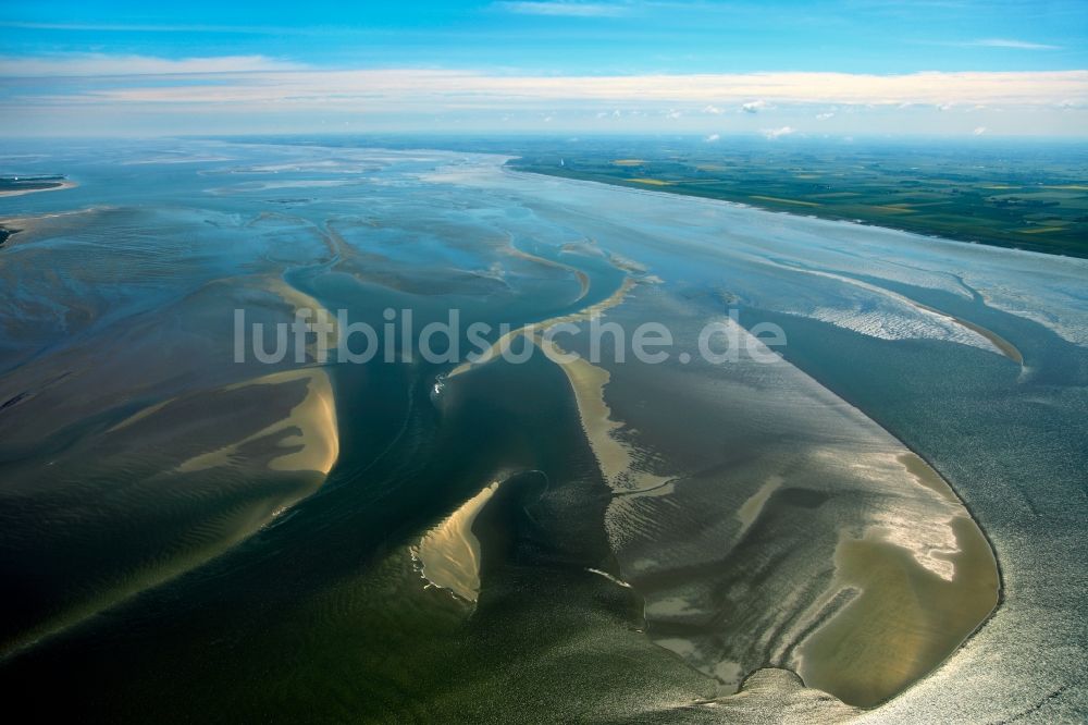 Luftaufnahme Baltrum - Die Insel Baltrum im Wattenmeer im Bundesland Niedersachsen