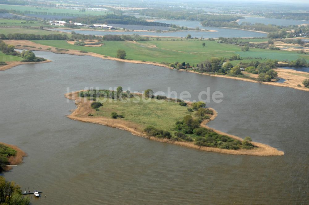 Luftaufnahme Brandenburg - Die Insel Buhnenwerder im Beetzsee in Brandenburg