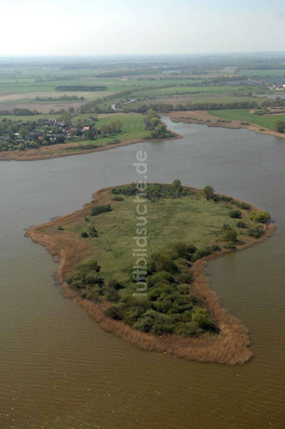 Luftaufnahme Brandenburg - Die Insel Buhnenwerder im Beetzsee in Brandenburg