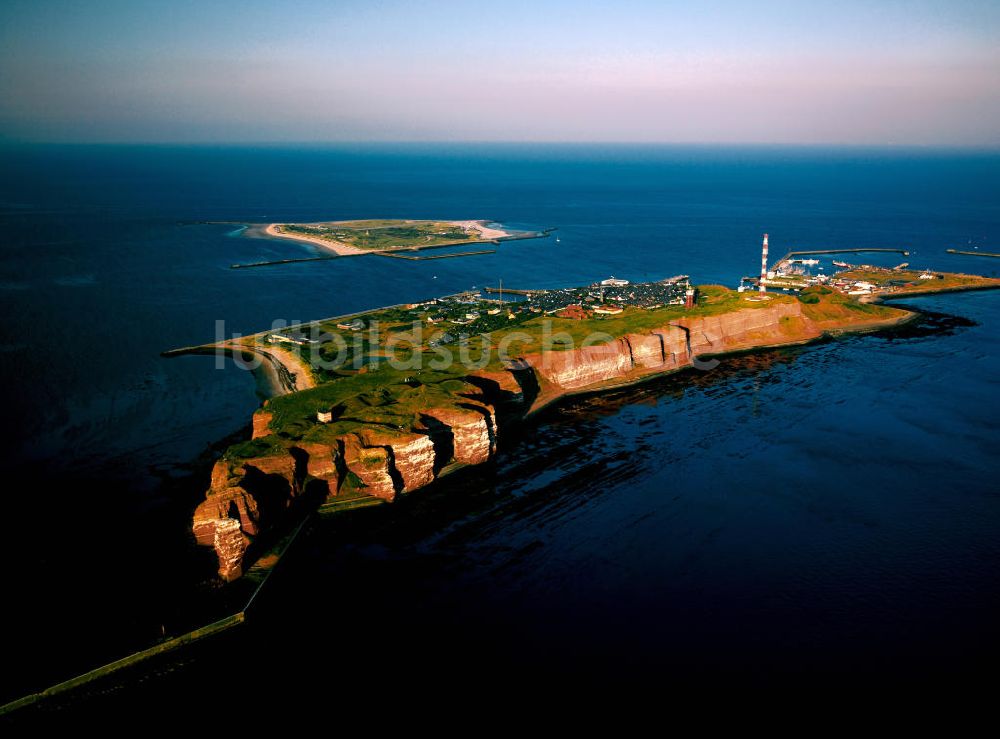 Luftaufnahme Helgoland - Die Insel Helgoland in Schleswig-Holstein