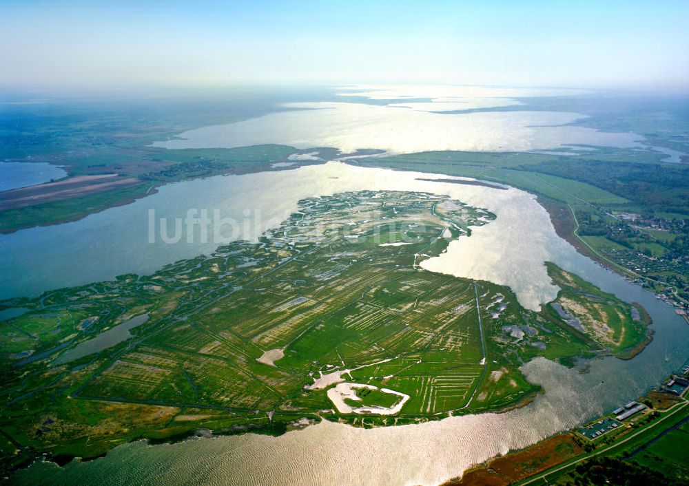 Zingst aus der Vogelperspektive: Die Insel Kirr in der Darß-Zingster Boddenkette südlich des Zingst an der deutschen Ostseeküste