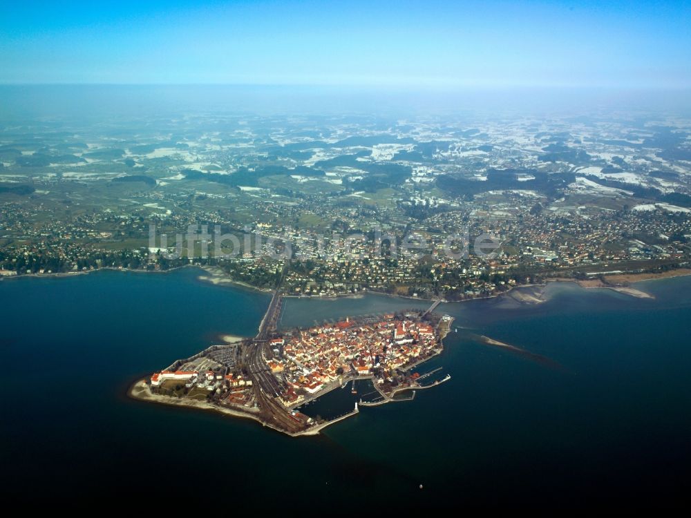 Lindau aus der Vogelperspektive: Die Insel Lindau am Bodensee in Bayern